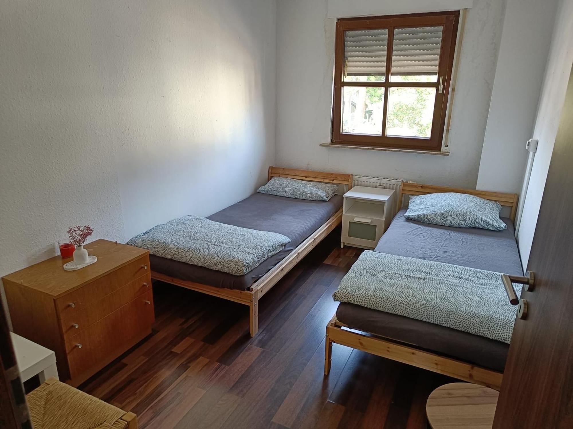 Ferienwohnung Mit 123Qm Fuer 8 Personen Mit Sehr Grossem Garten, Einfache Innen-Ausstattung Leipzig Exteriör bild