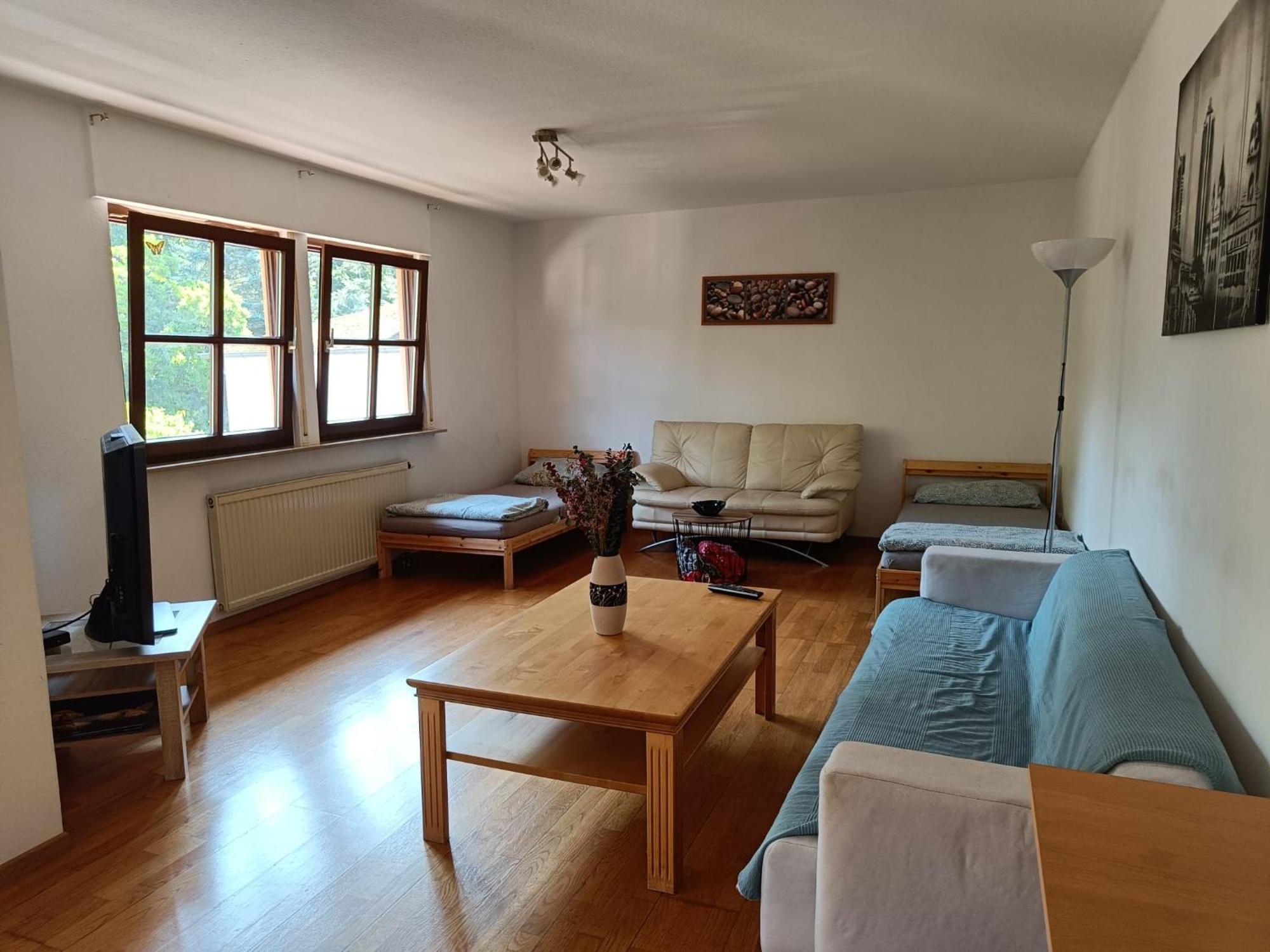 Ferienwohnung Mit 123Qm Fuer 8 Personen Mit Sehr Grossem Garten, Einfache Innen-Ausstattung Leipzig Exteriör bild