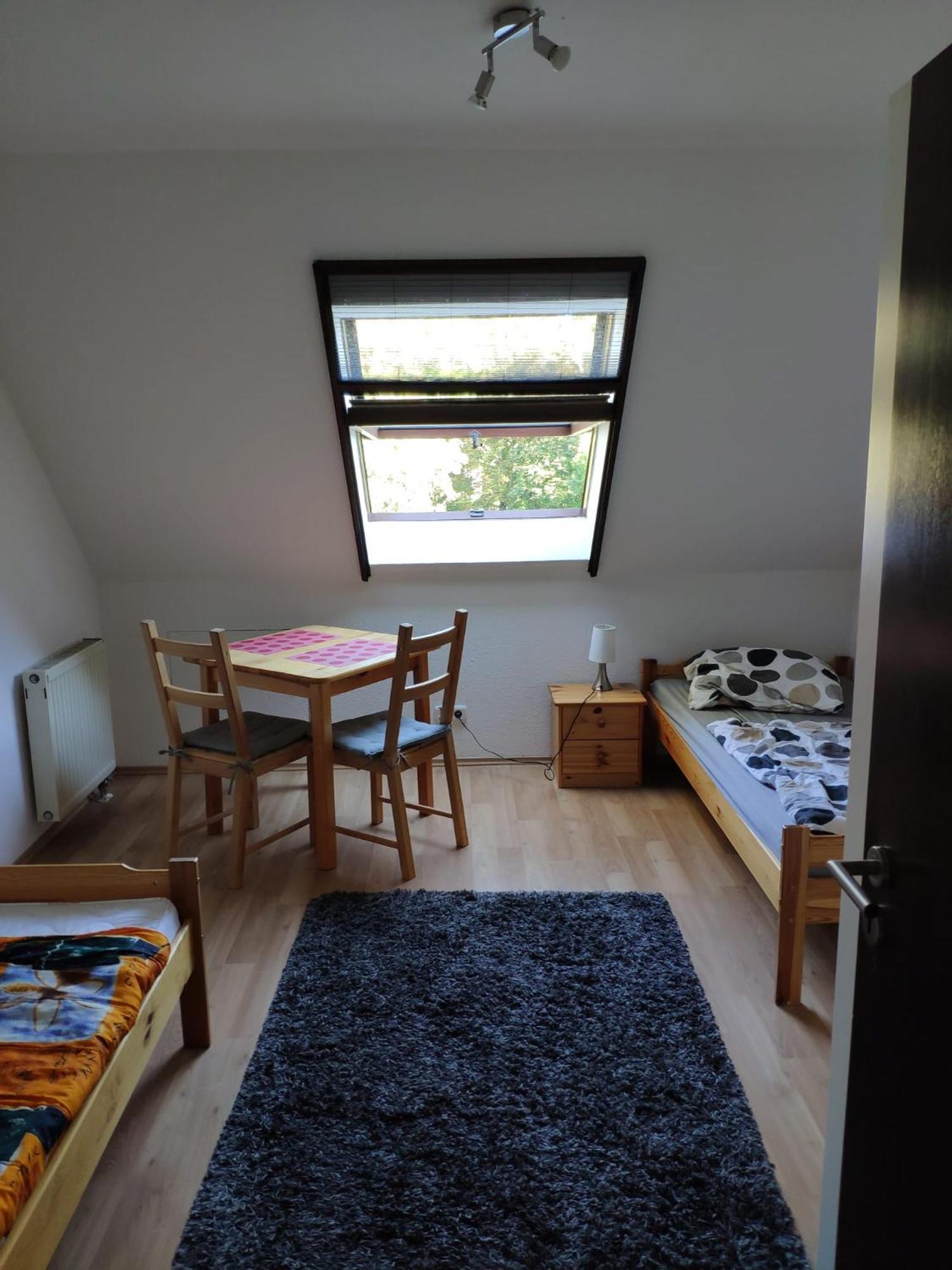 Ferienwohnung Mit 123Qm Fuer 8 Personen Mit Sehr Grossem Garten, Einfache Innen-Ausstattung Leipzig Exteriör bild
