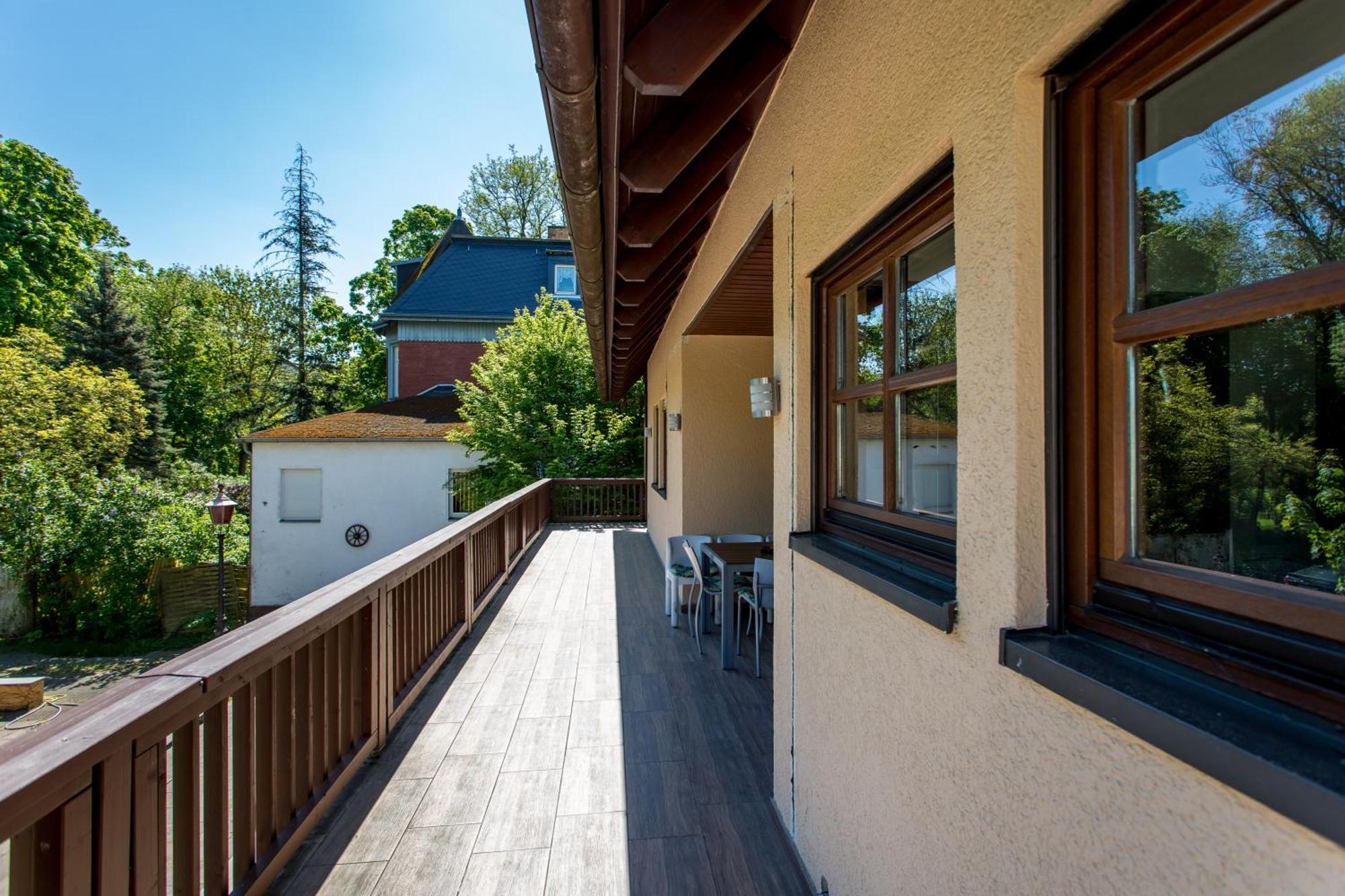 Ferienwohnung Mit 123Qm Fuer 8 Personen Mit Sehr Grossem Garten, Einfache Innen-Ausstattung Leipzig Exteriör bild