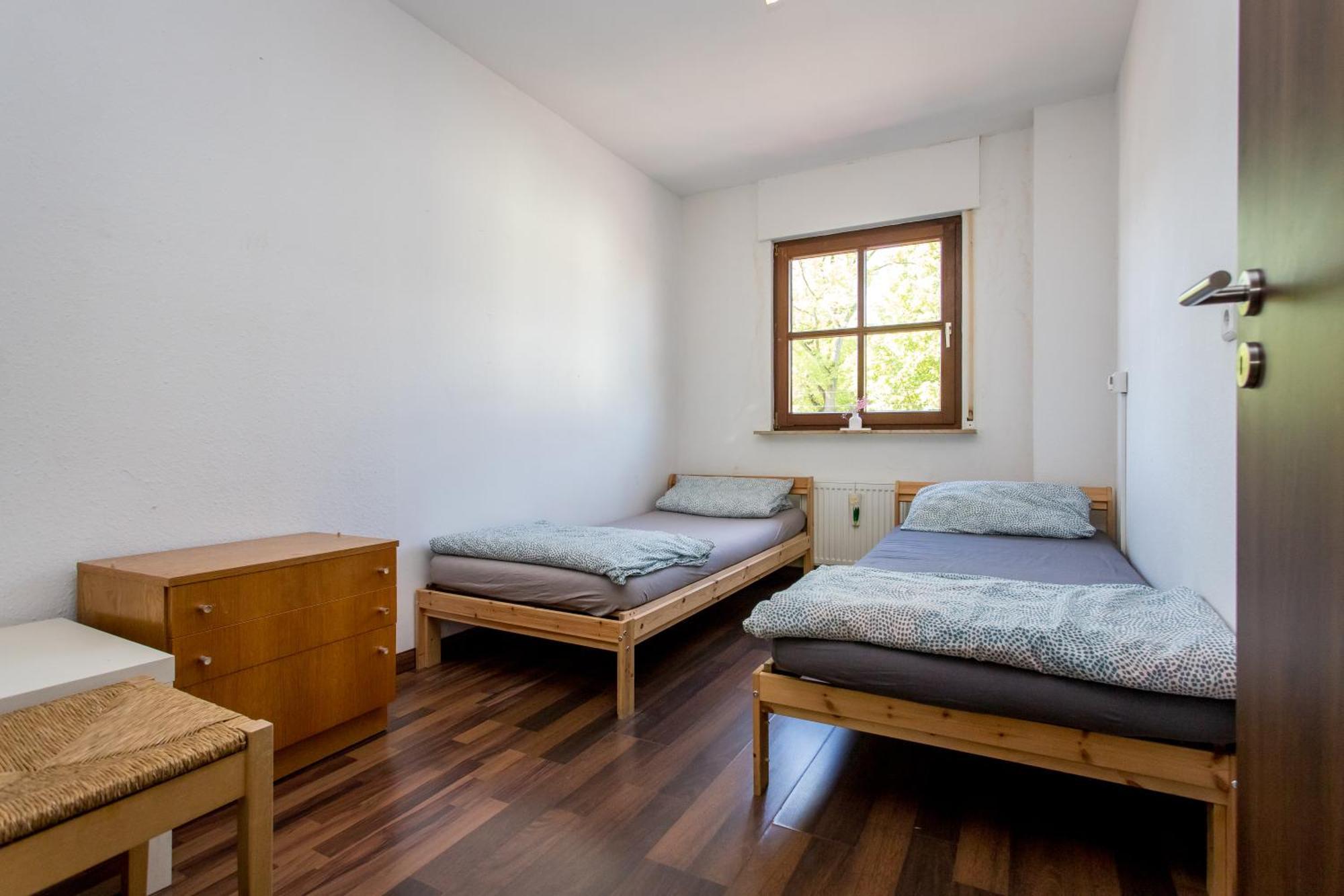 Ferienwohnung Mit 123Qm Fuer 8 Personen Mit Sehr Grossem Garten, Einfache Innen-Ausstattung Leipzig Exteriör bild